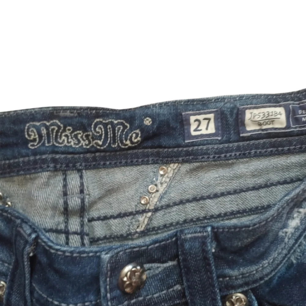 Size 27 Mid Rise Retro Blue Jeans - Picture 5 of 8